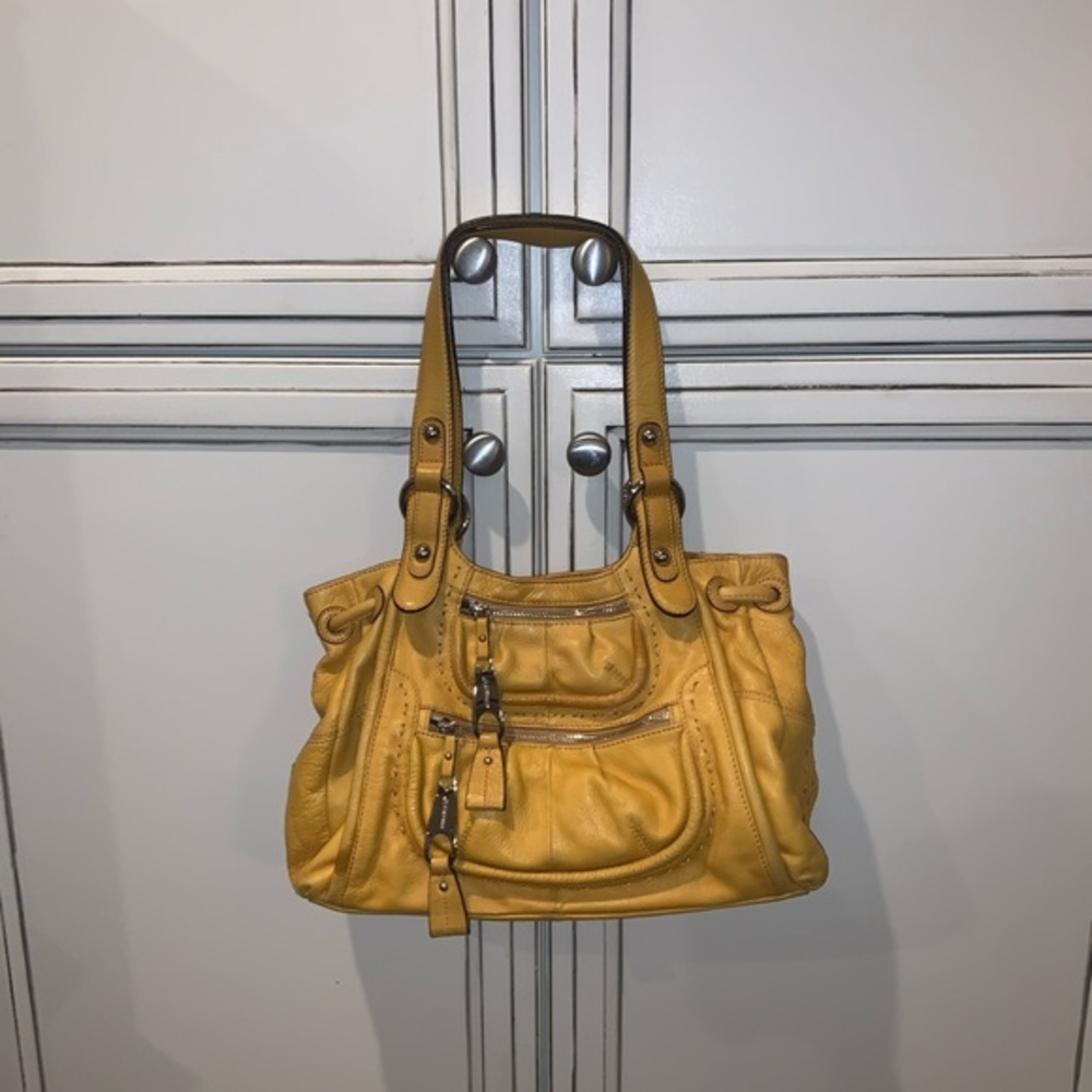 B. Makowsky yellow leather shoulder bag purse EUC - Picture 5 of 7